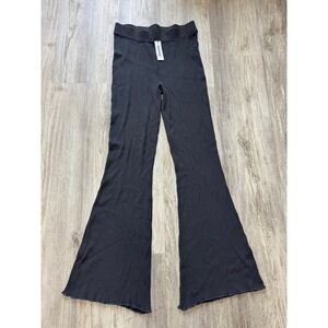 Garage Ribbed Flare Pants Womens‎ Medium Gray Knit High Waist Wide Leg Trousers